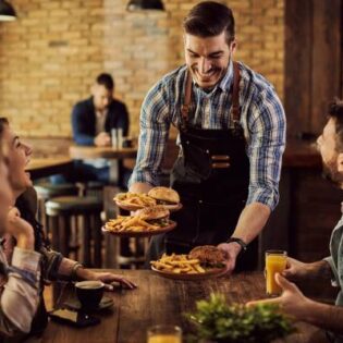 Pracuj w Szwecji i zarabiaj – dlaczego wyjazd się opłaca?